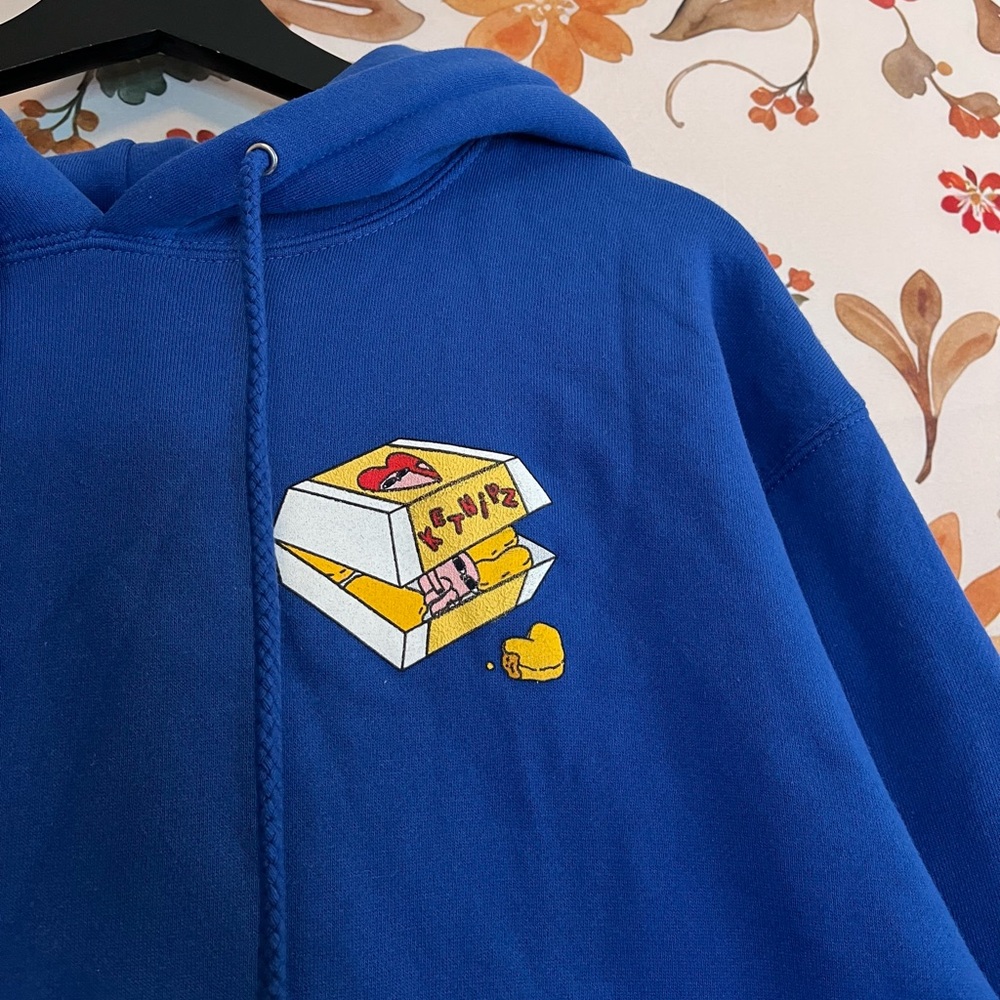 Ketnipz Adult M Search For Golden Buns Royal Blue Graphic Heart Artist Hoodie
